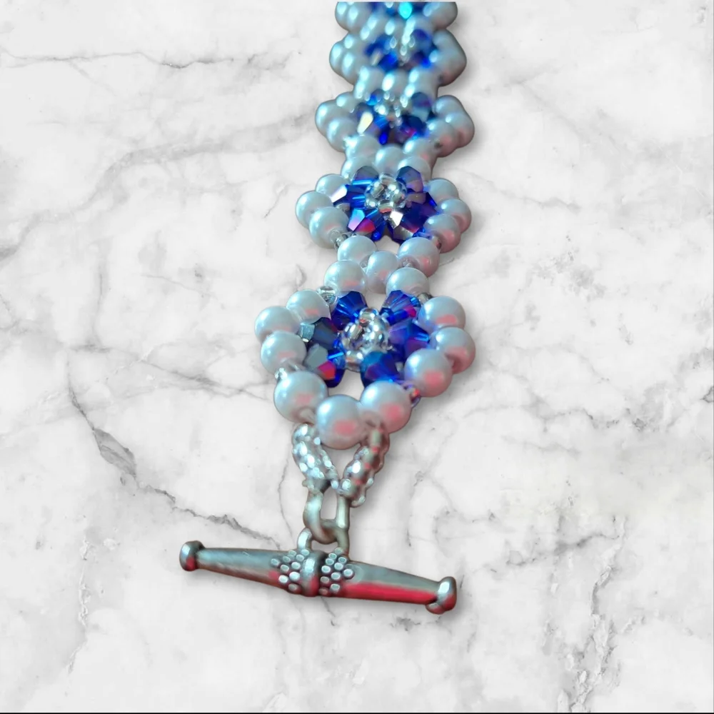 New Blue And White‎ Bracet and Earning Matching Set